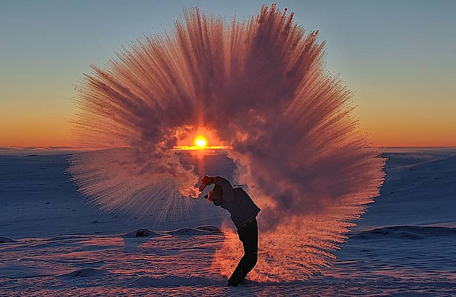 Что будет, если пролить горячий чай возле полярного круга при температуре -40 °С?