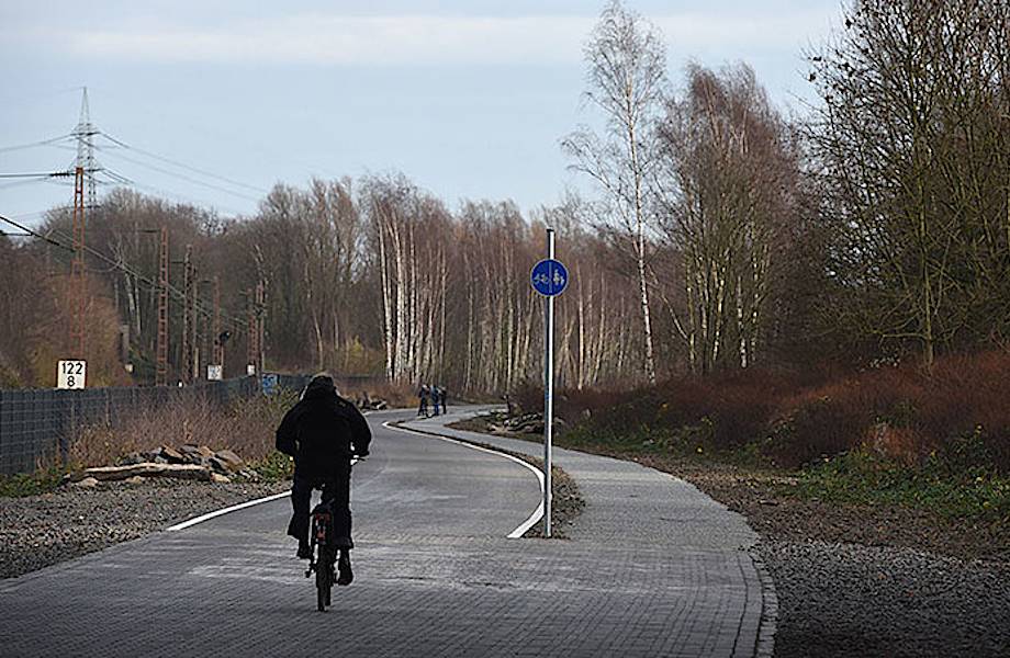 В Германии открылась часть 100-километровой велосипедной супермагистрали