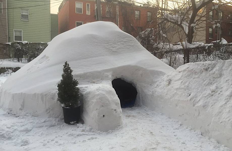 Во время снегопада парень построил иглу в Бруклине и пытался сдать его на Airbnb 