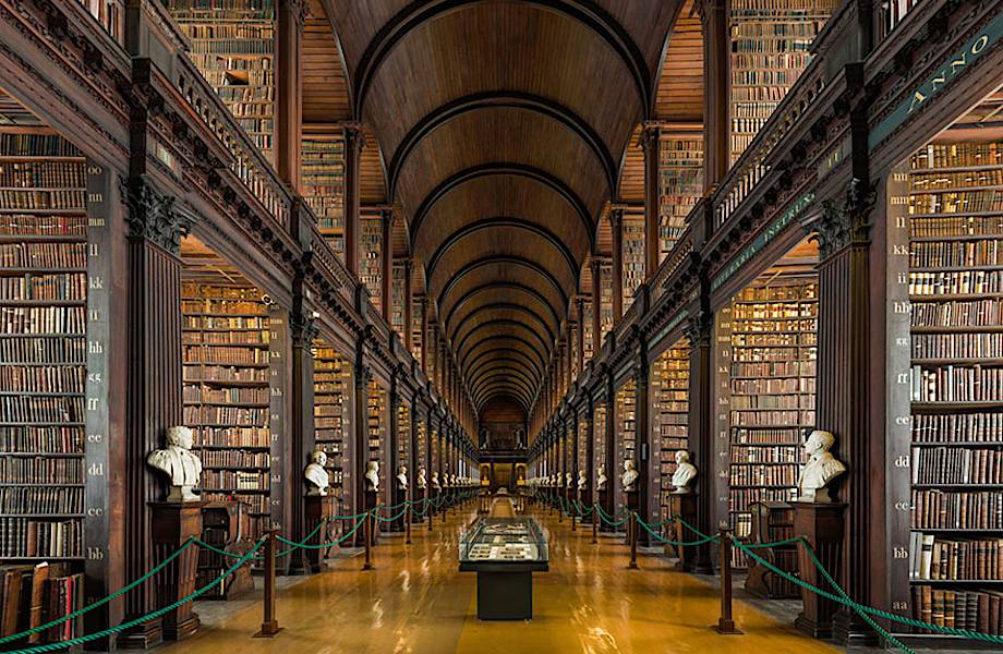 Уникальная 300-летняя библиотека в Дублине, в которой хранится более 200 тысяч книг