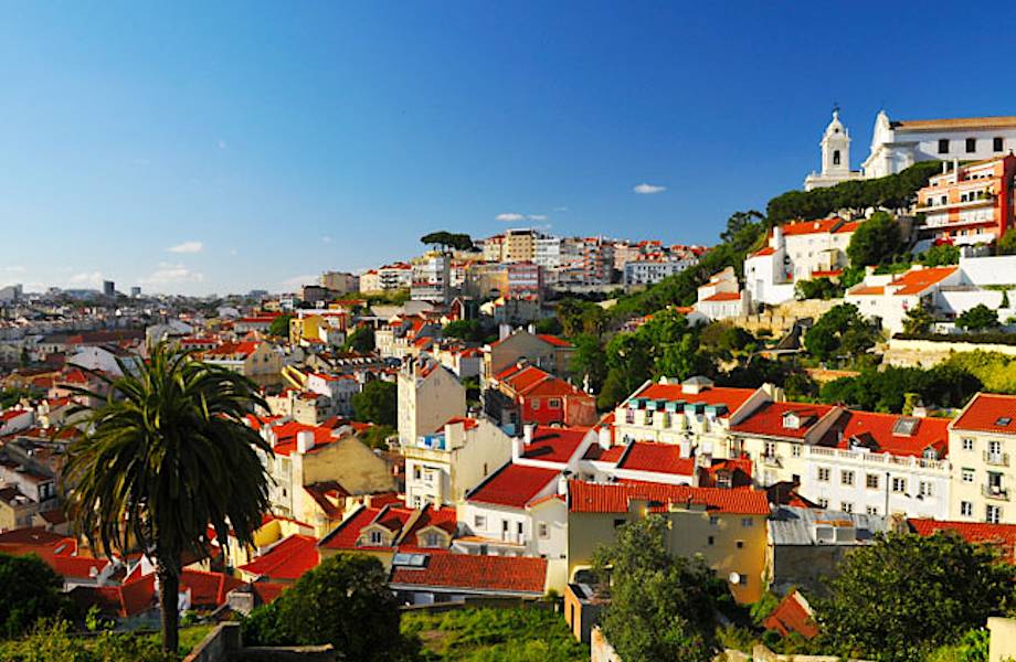 Лиссабон с высоты: прогулки на фуникулерах