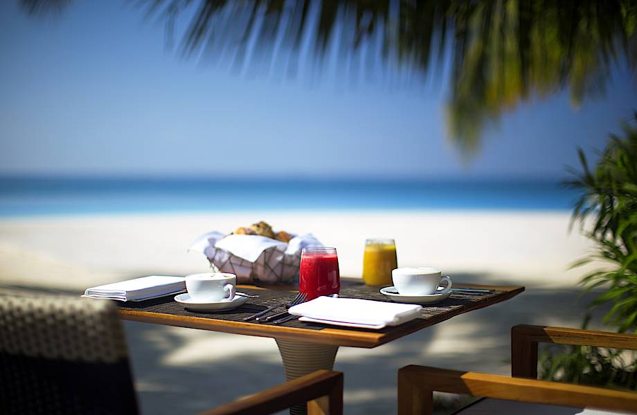 Блюда ресторана Turquoise отеля Velassaru Maldives включены в известную поваренную книгу!