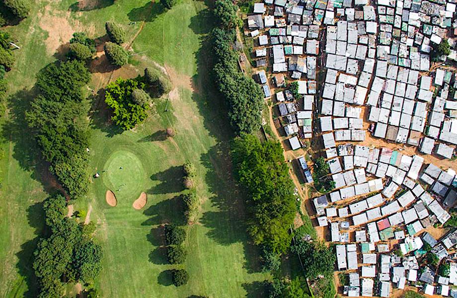 11 запоминающихся дрон-фото, на которых бедность и богатство разделены одной полосой 