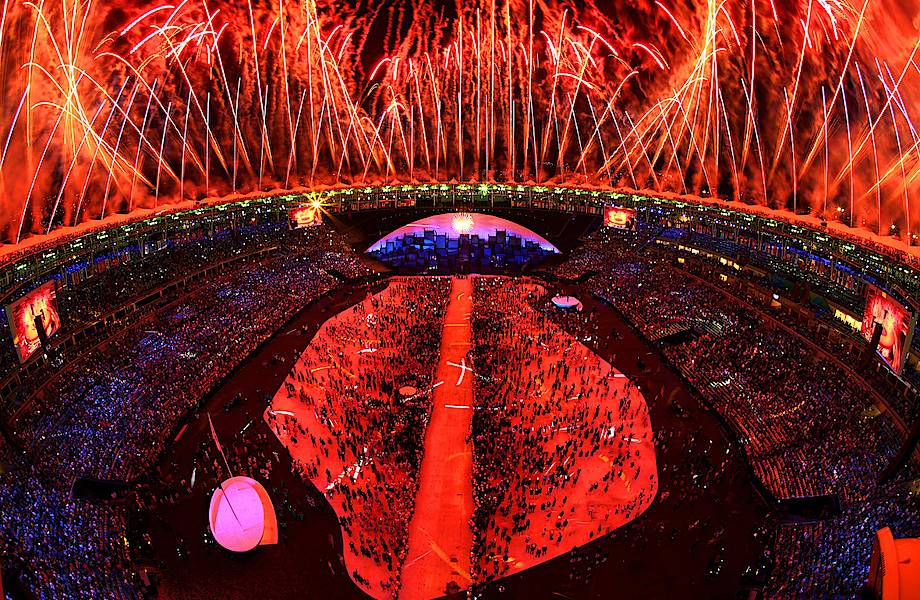 23 ошеломительных снимка с церемонии открытия Олимпийских игр 2016