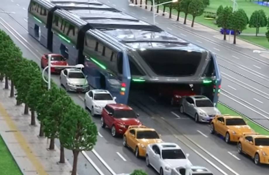 Фантастический автобус, представленный китайцами в мае, теперь существует в реальности! 