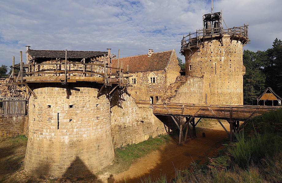 Геделон или как построить себе настоящий средневековый замок