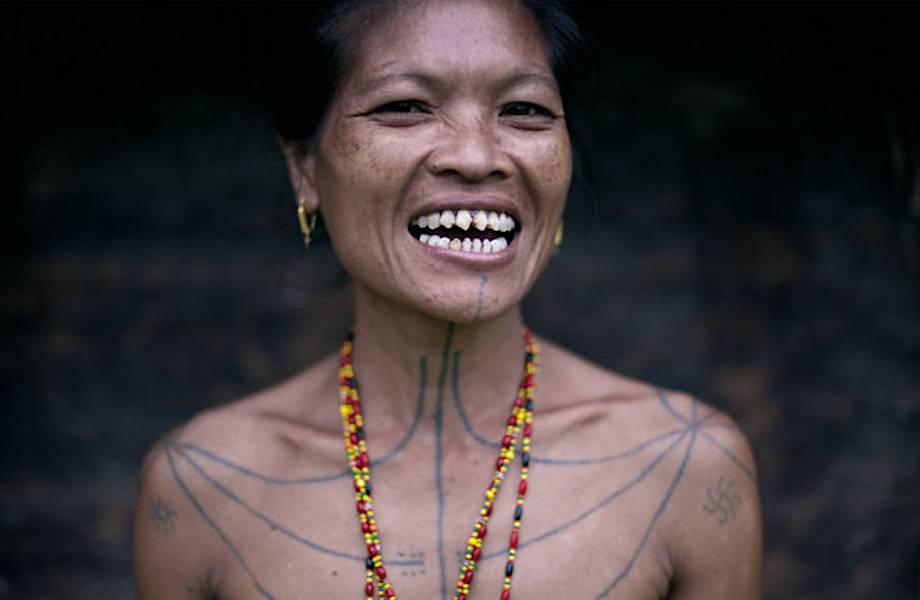 20 колоритных фото представителей самых необычных племен и народов мира