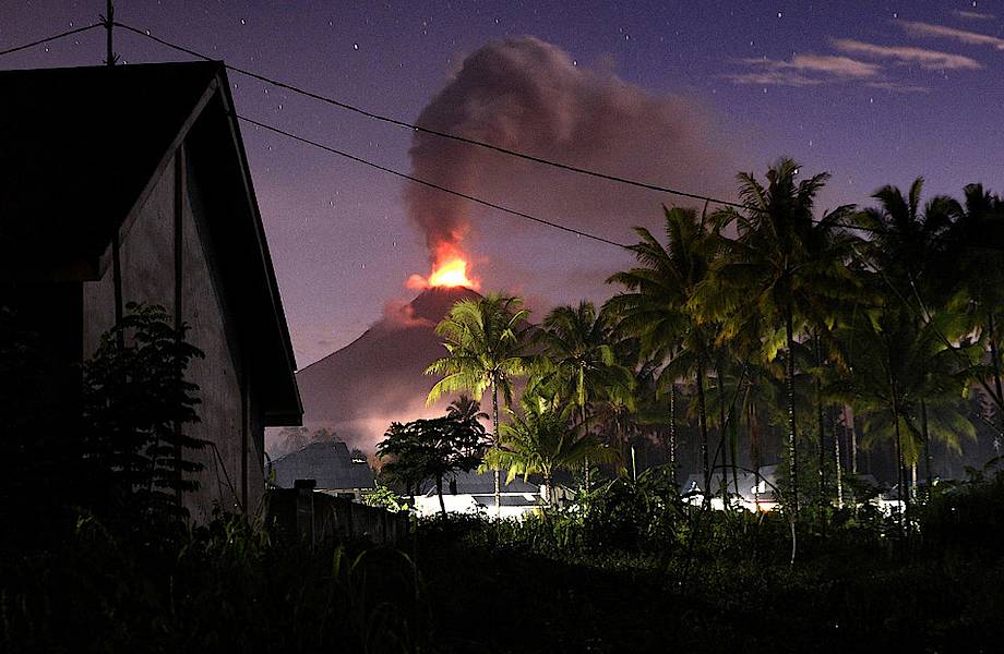 Ошеломляющие извержения вулканов 2016 года, завораживающие своей красотой
