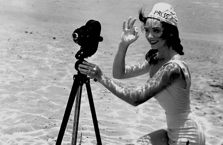 20 горячих снимков о том, как снимали подводный пин-ап в США в 1938 году