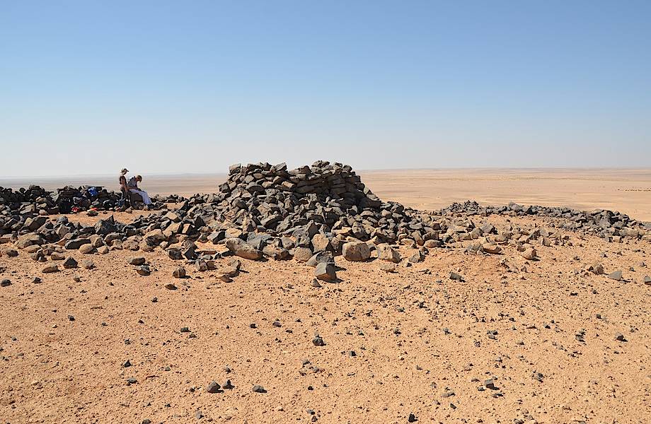 Сотни каменных гробниц были обнаружены в «земле мертвого огня» в Иордании