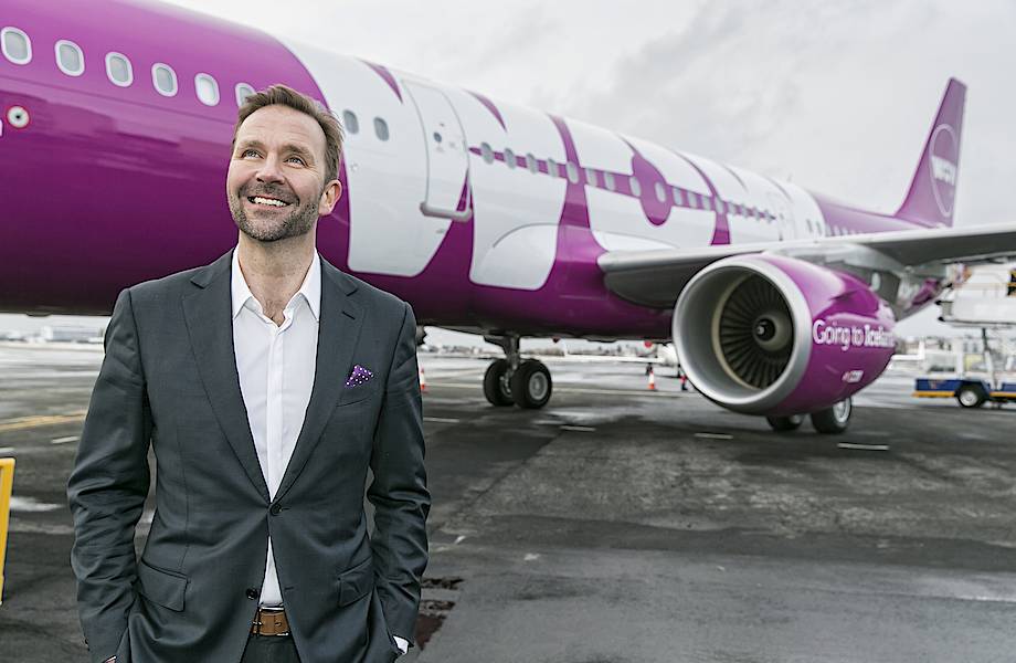 Исландский лоукостер планирует платить пассажирам за билеты