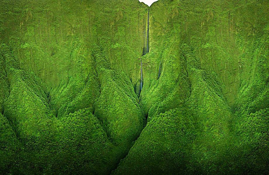 Водопад Хонокохау — доисторические пейзажи эпохи динозавров, существующие поныне