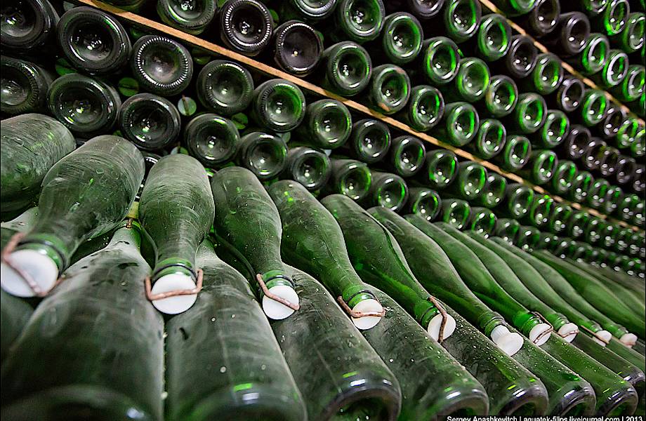 7 километров бутылок шампанского: Голицынские подвалы в Новом Свете