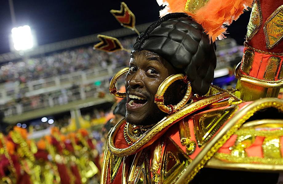 27 ослепительных фотографий о том, как проходит карнавал в Рио-де-Жанейро