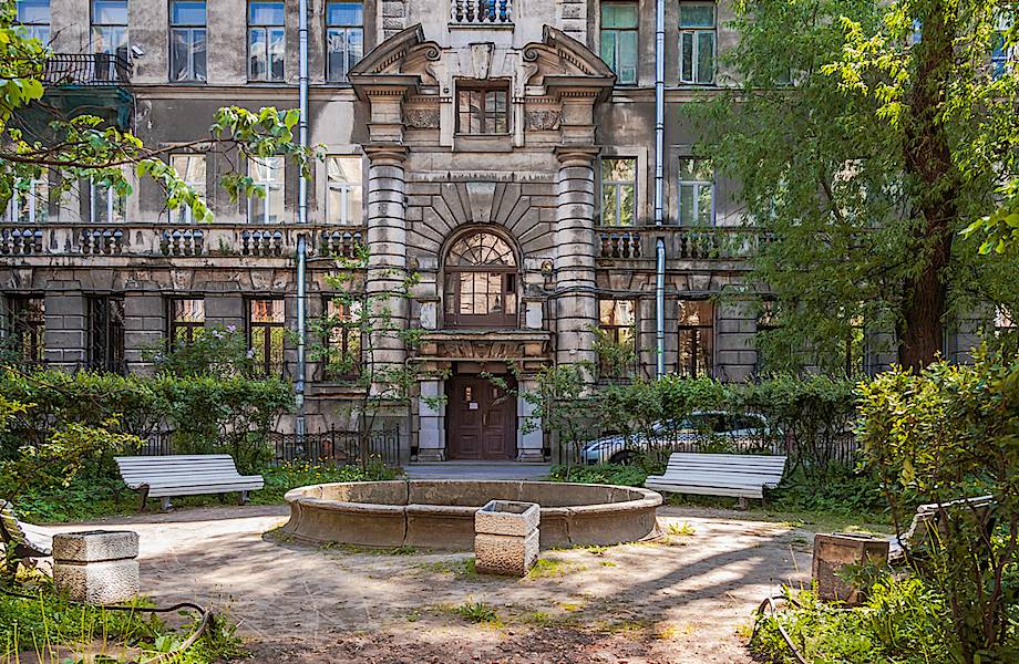 Секретный сад в Санкт-Петербурге