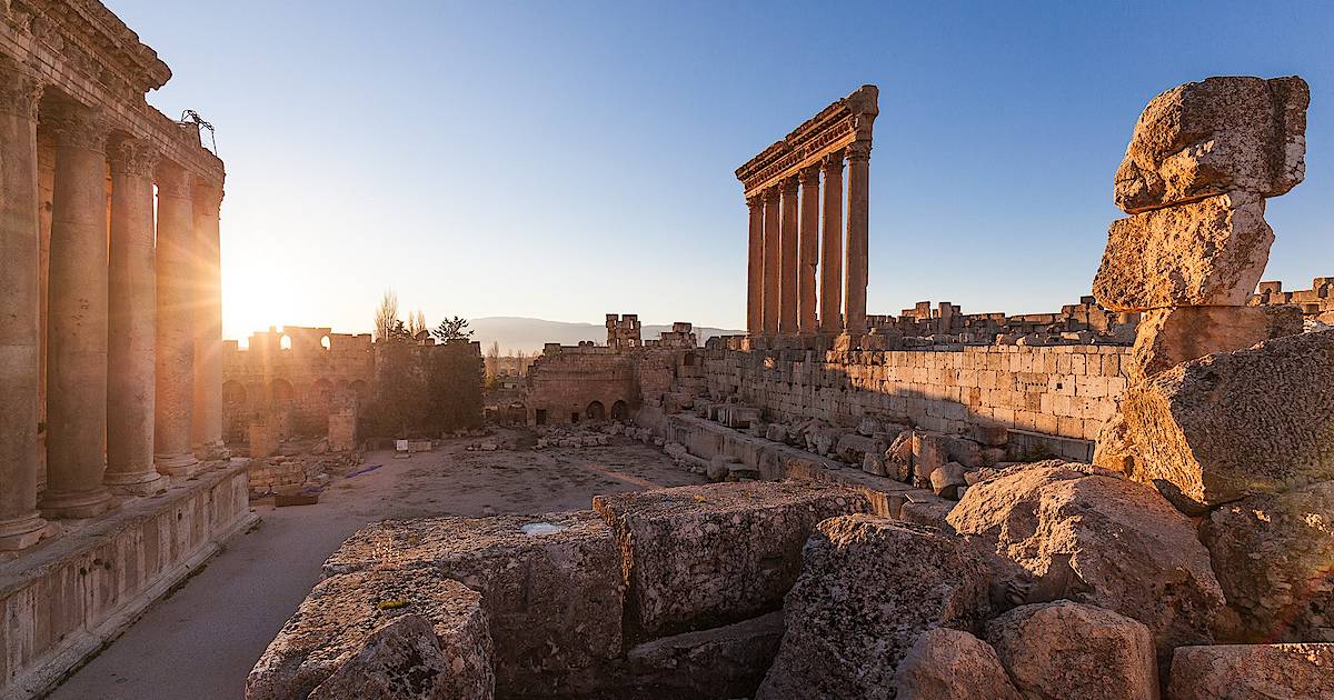 Древний Баальбек в Ливане, храмы которого поражают своими размерами