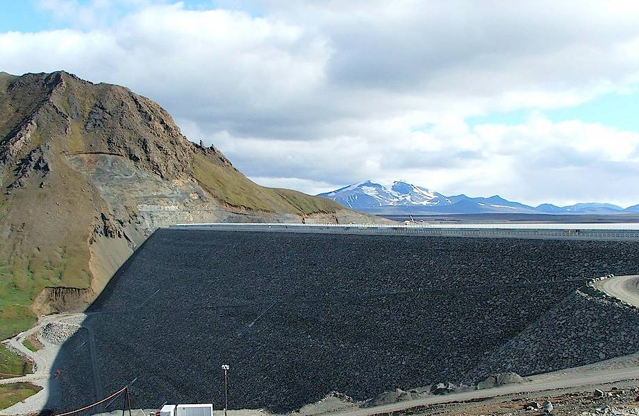 Грандиозная ГЭС в Исландии, для которой пришлось бурить 70 километров тоннелей