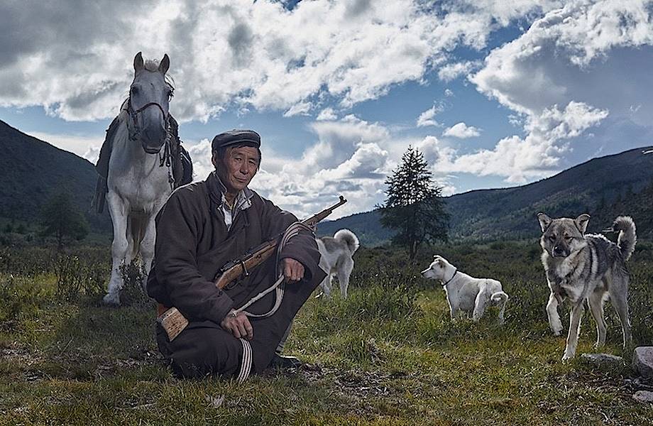 Фотограф сделал потрясающие портреты жителей Северной Монголии