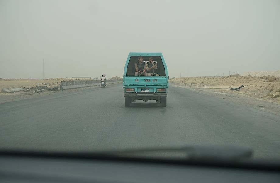 Поездка по Египту на машине в сопровождении полиции