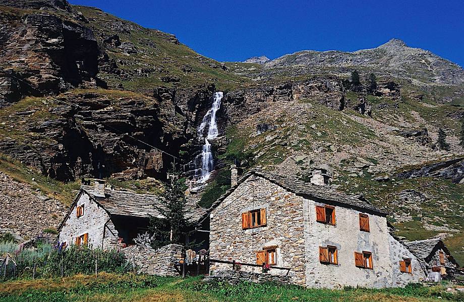 За переезд в альпийскую деревню в Италии заплатят 9 тысяч евро