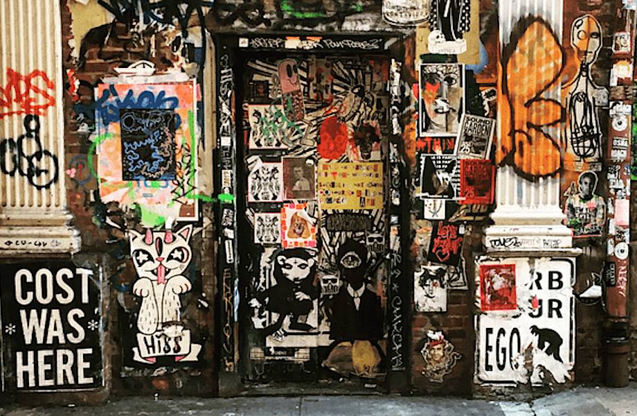 Фотограф снимает двери Нью-Йорка — от роскошных до покрытых граффити