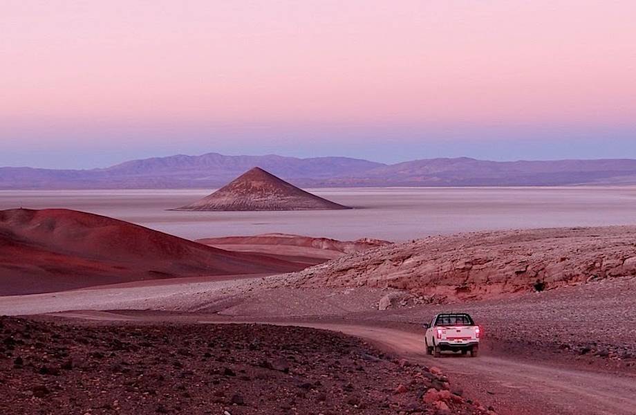 Загадочная пирамида в пустыне Аргентины, которую не строили люди
