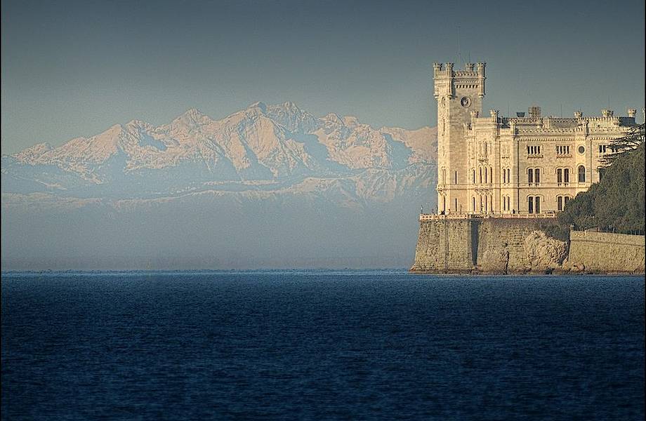 Итальянский замок, дивный настолько, что его можно назвать жемчужиной Средиземноморья