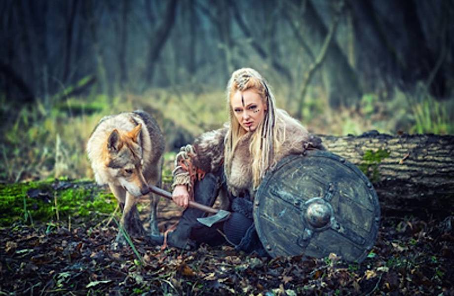 Археологи нашли загадочное захоронение женщины-викинга в Дании