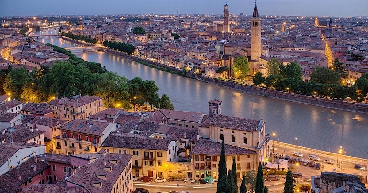 Verona-Piazza delle Erbe-Madonna Verona Piazza delle Erbe-. Flickr