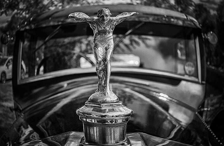 История автомобильного талисмана: «Дух Экстаза» на капоте Rolls-Royce