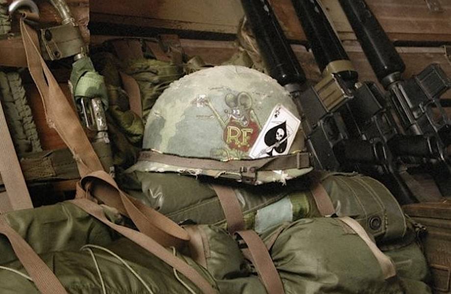 Зачем американские солдаты крепили к каскам карты с изображением пикового туза