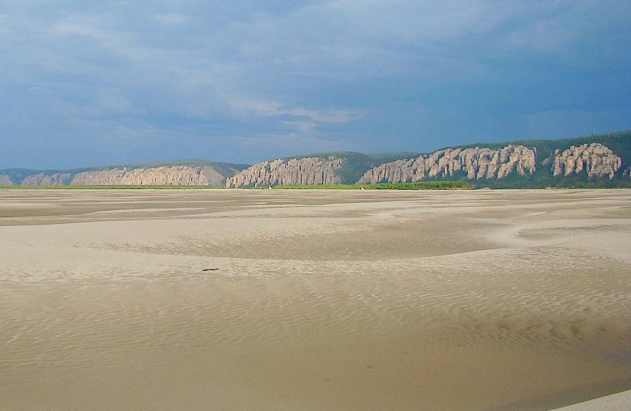 Русло Лены превратилось в песчаную пустыню: почему обмелела великая река Сибири