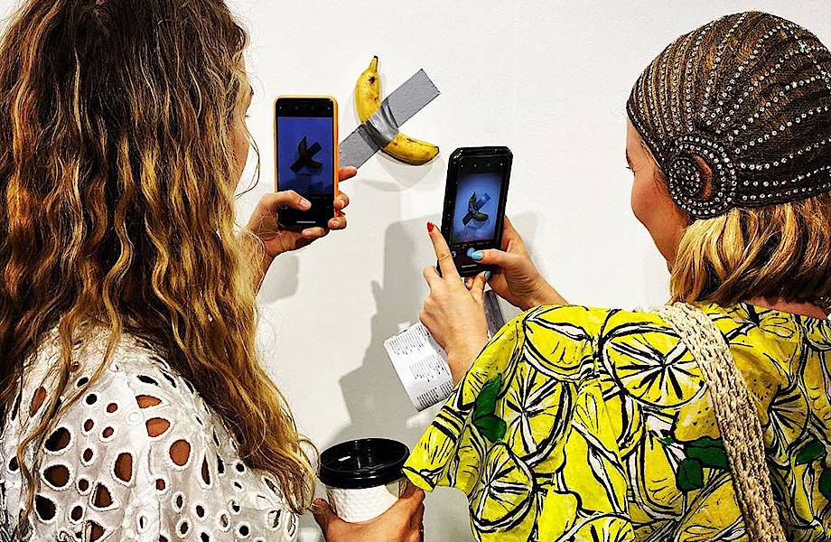 Работа известного художника за $120000 — это просто банан, приклеенный к стене скотчем