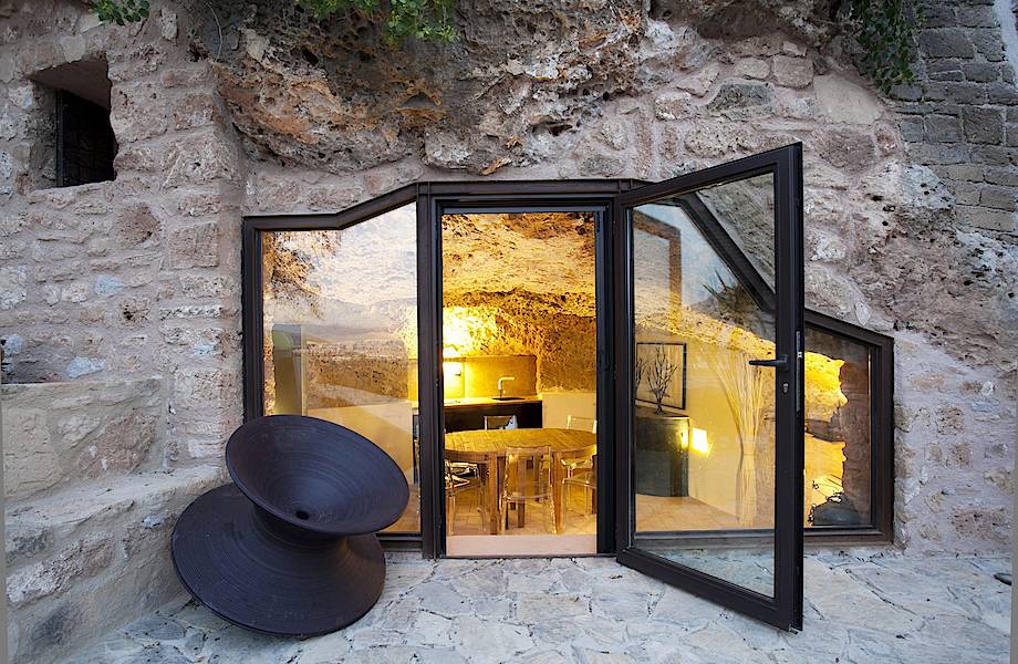Пещеру на Сицилии превратили в многоуровневый особняк для семьи бизнесмена