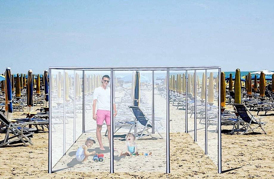 Итальянская компания разработала кабинки из оргстекла для отдыха на пляже