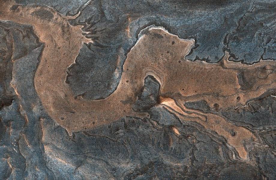 Исследователи обнаружили на Марсе «дракона»