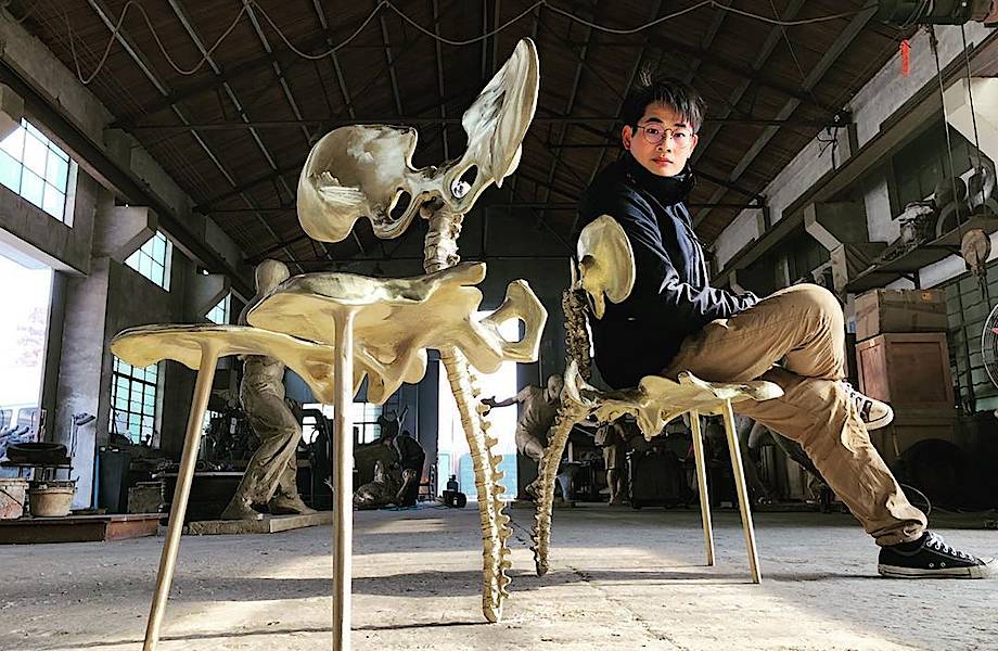 Дизайнерский дуэт создал стулья, вдохновленные человеческой анатомией 