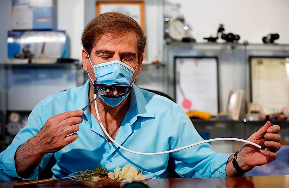 Израильские изобретатели придумали маску, в которой можно будет есть, не снимая ее