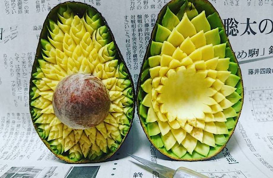 Японский шеф-повар делает невероятно замысловатые узоры на фруктах и овощах