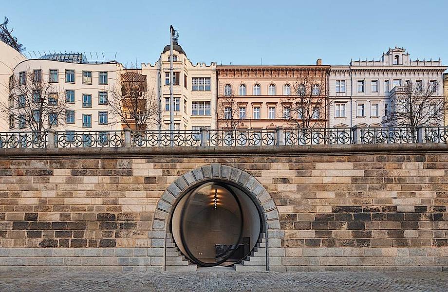 В Праге старые хранилища для льда превратят в кафе и галереи