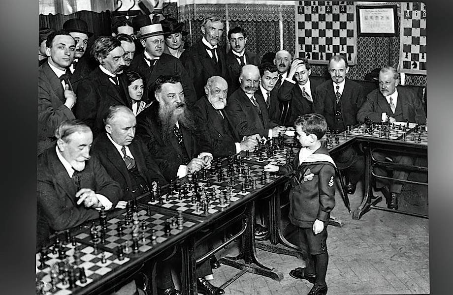 Пятилетний «мальчик в шортах», которого боялись все шахматисты и никто не мог обыграть