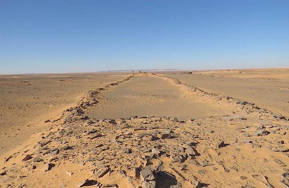 Тайна каменных гигантов: в аравийской пустыне обнаружены объекты старше пирамид