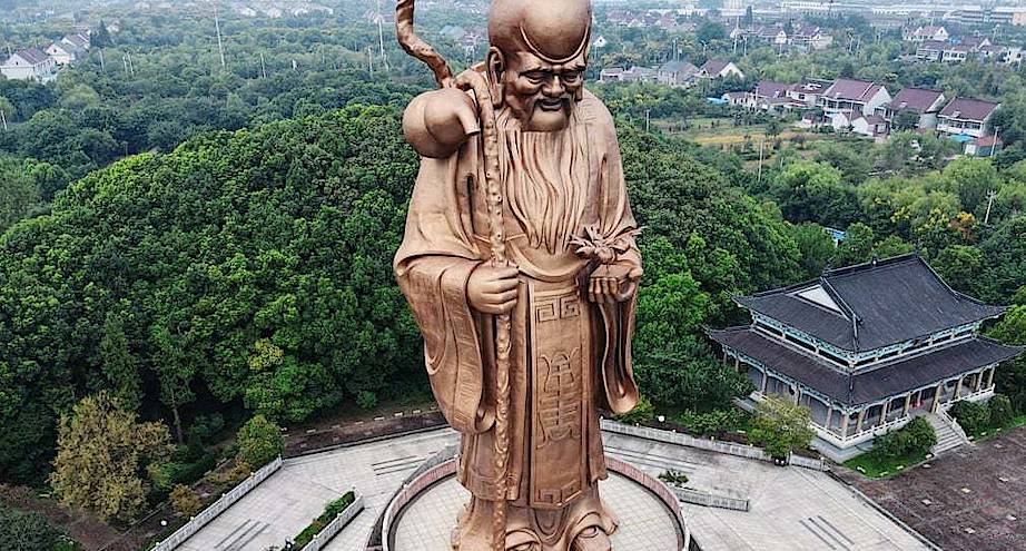 Фото дня: китайский бог долголетия из бронзы