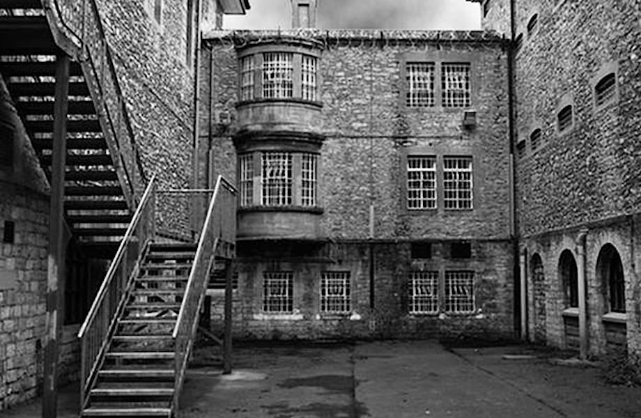 В Британии старейшую тюрьму превратили в отель