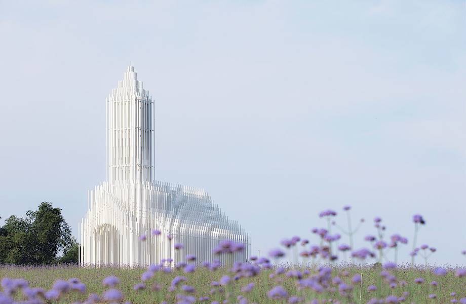 Церковь из воздуха: уникальная постройка в китайско-французском научном парке