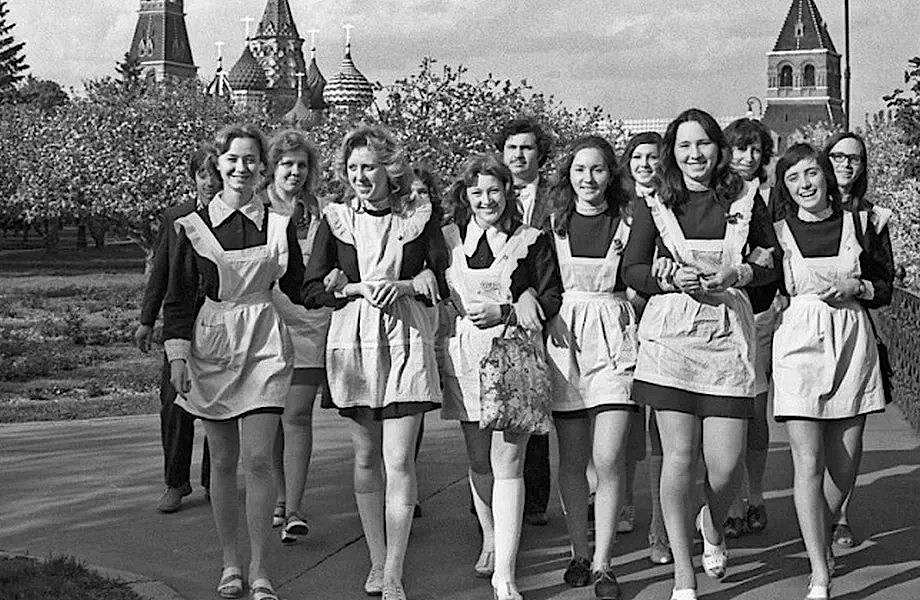 Что нельзя было носить школьникам СССР, и как наказывали тех, кто нарушал эти запреты
