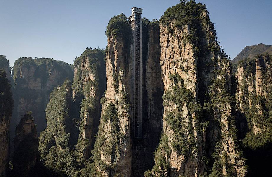 Самый высокий подъемник в мире: зачем в горах построили лифт Ста Драконов