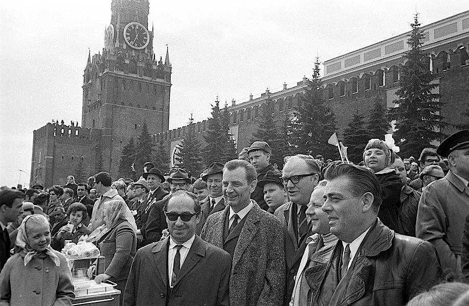 Как в СССР привлекали иностранных туристов, и чем те были недовольны