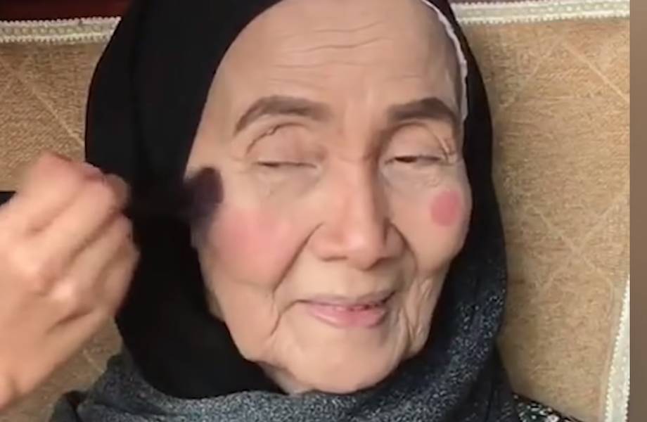 Видео: Как изменилась 93-летняя женщина после макияжа — удивительные работы визажистов