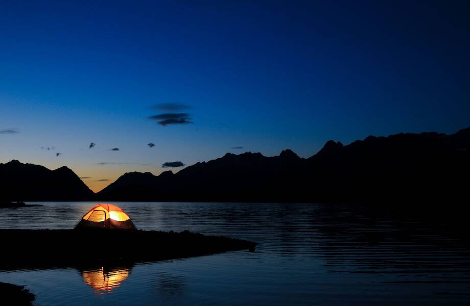 10 лайфхаков, чтобы с комфортом переночевать в палатке не хуже, чем в отеле 